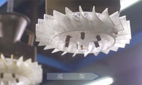 檢查模型的尺寸、外觀，組蠟樹