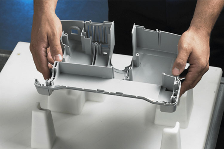  SLA3d打印機(jī)能用于哪些領(lǐng)域？怎么賦能工業(yè)零部件和電子產(chǎn)品制造？